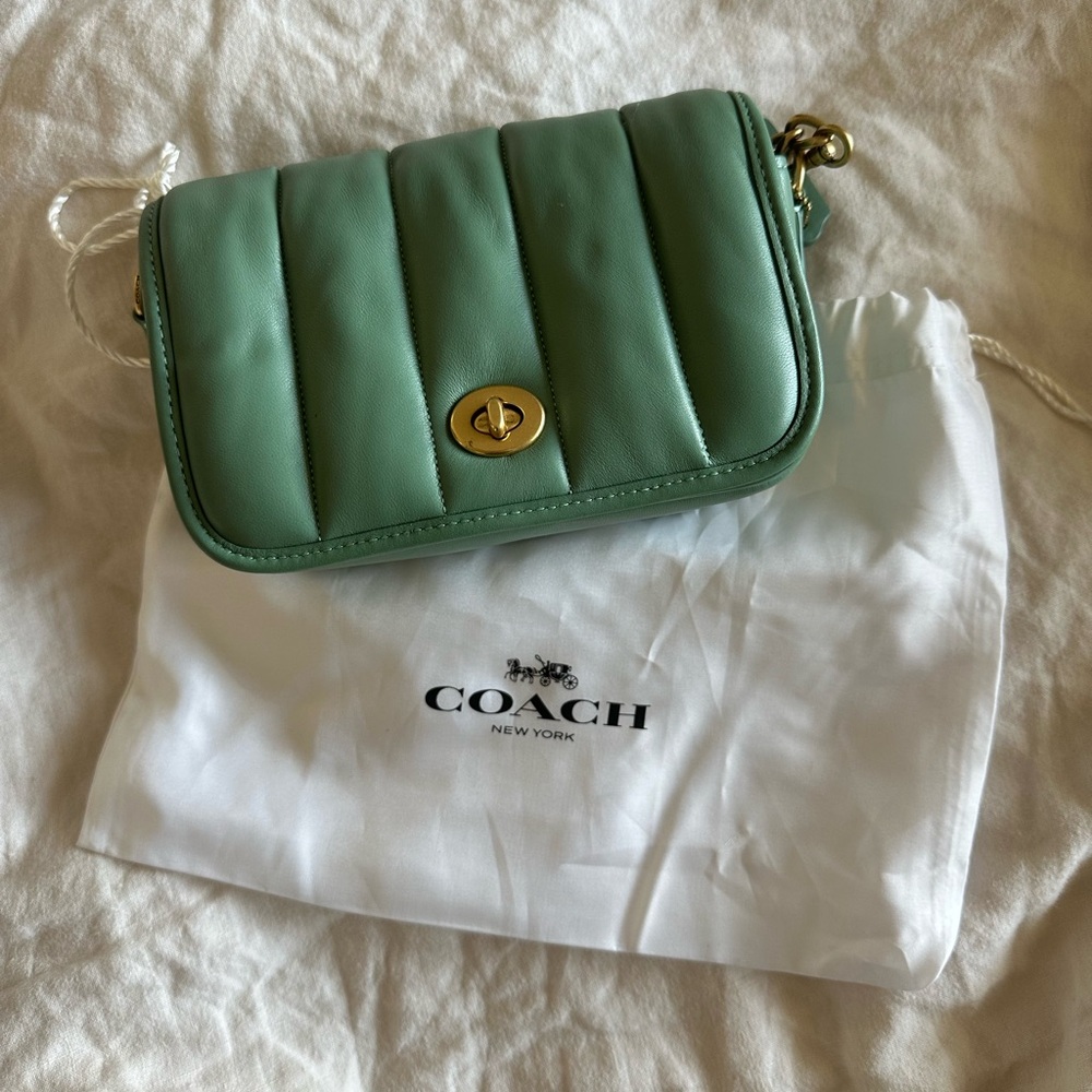 Gorgeous Coach Crossbody Bag